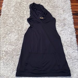 Workout wear tank with hood